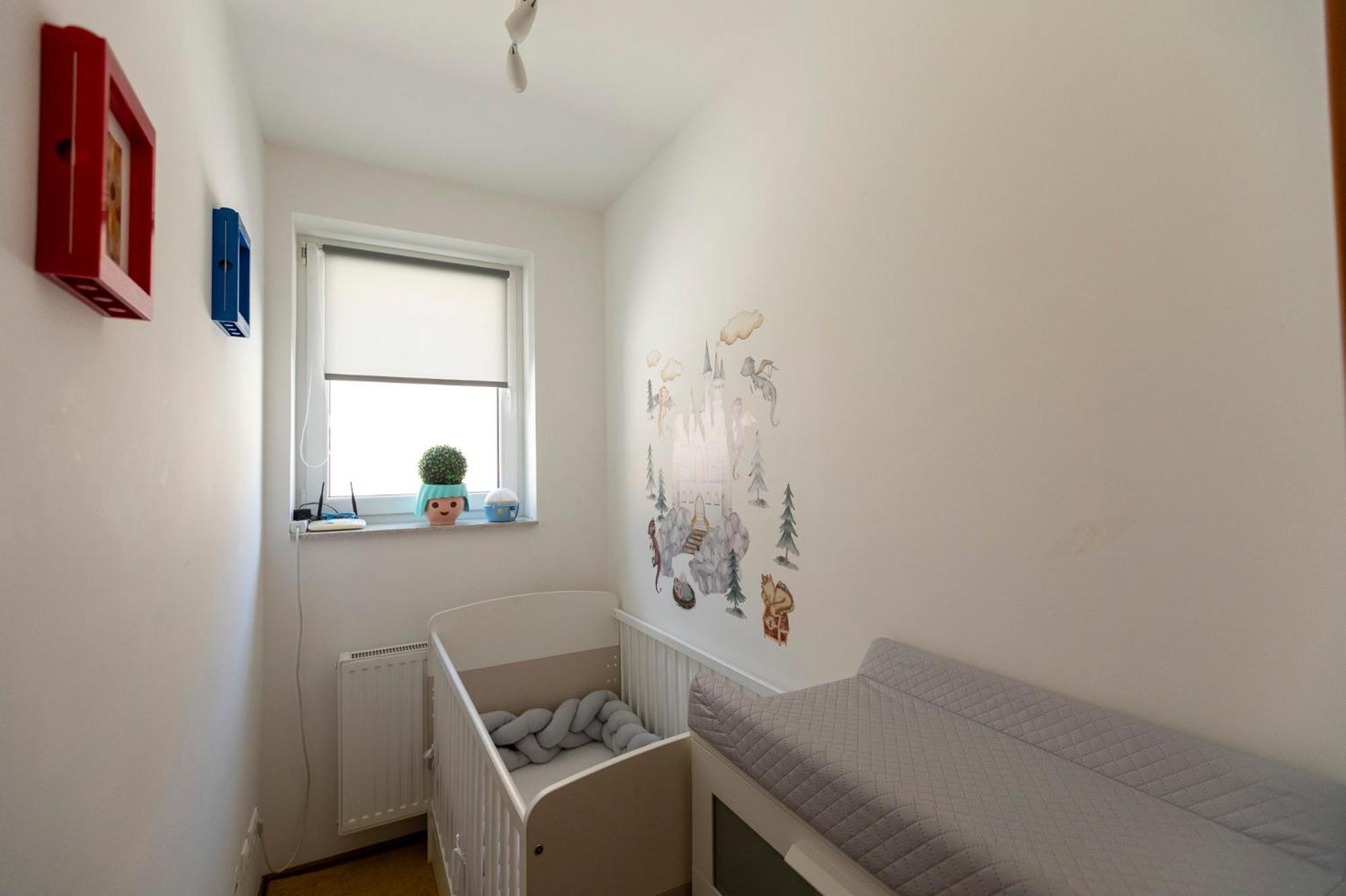 Park Apartman Sarrod Экстерьер фото